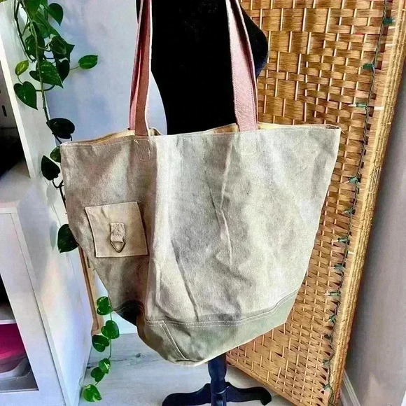 Vintage Addiction Refurbished Army Canvas Tote Bag - Picture 7 of 10